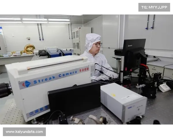 国羽科研团队研发智能穿线机成功获专利提升运动器材智能化水平 国羽科研团队研发智能穿线机成功获专利提升运动器材智能化水平